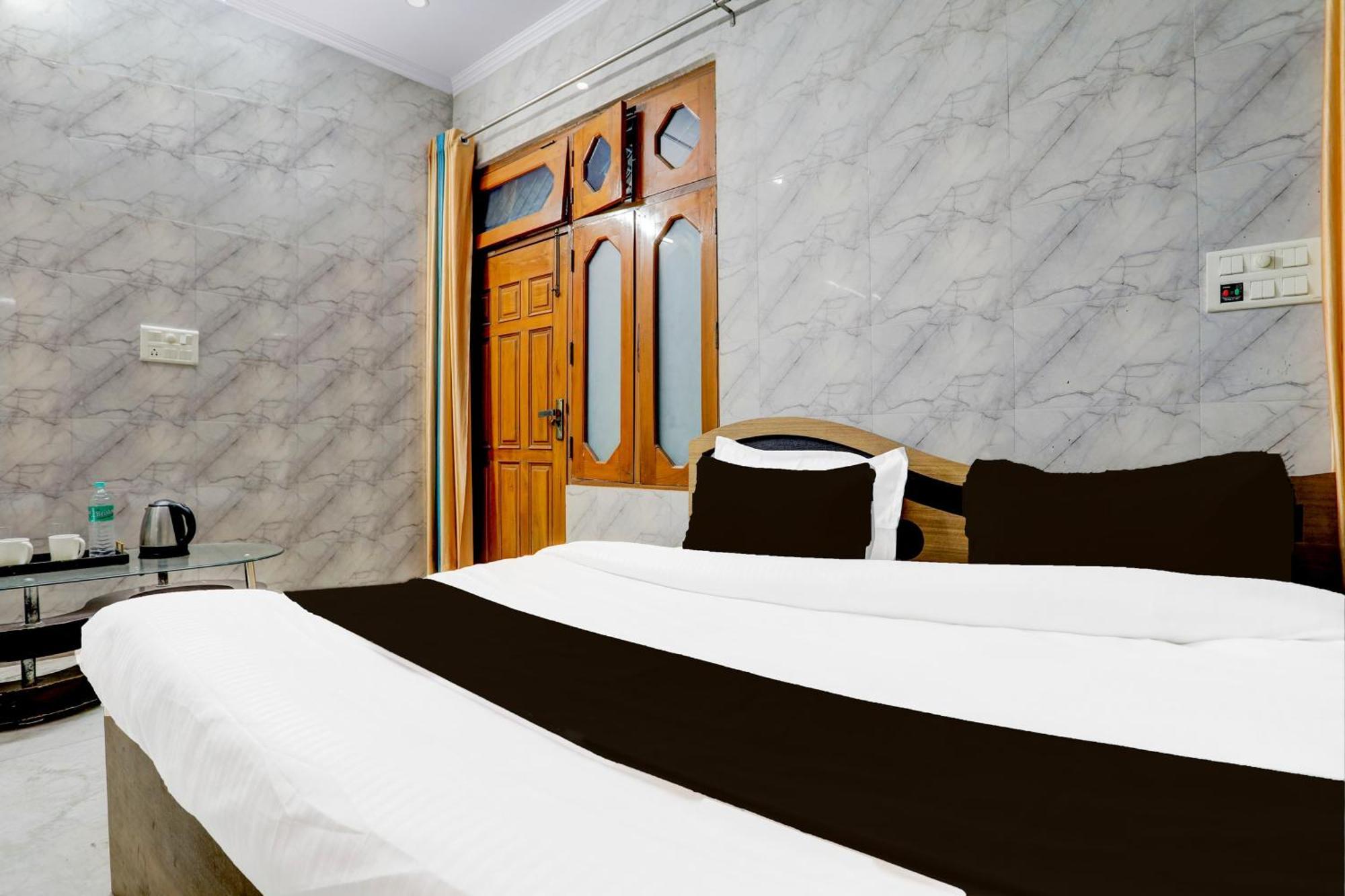Super O Kd Palace Lucknow
